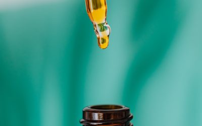 9 Science-Backed Benefits Of CBD Oil