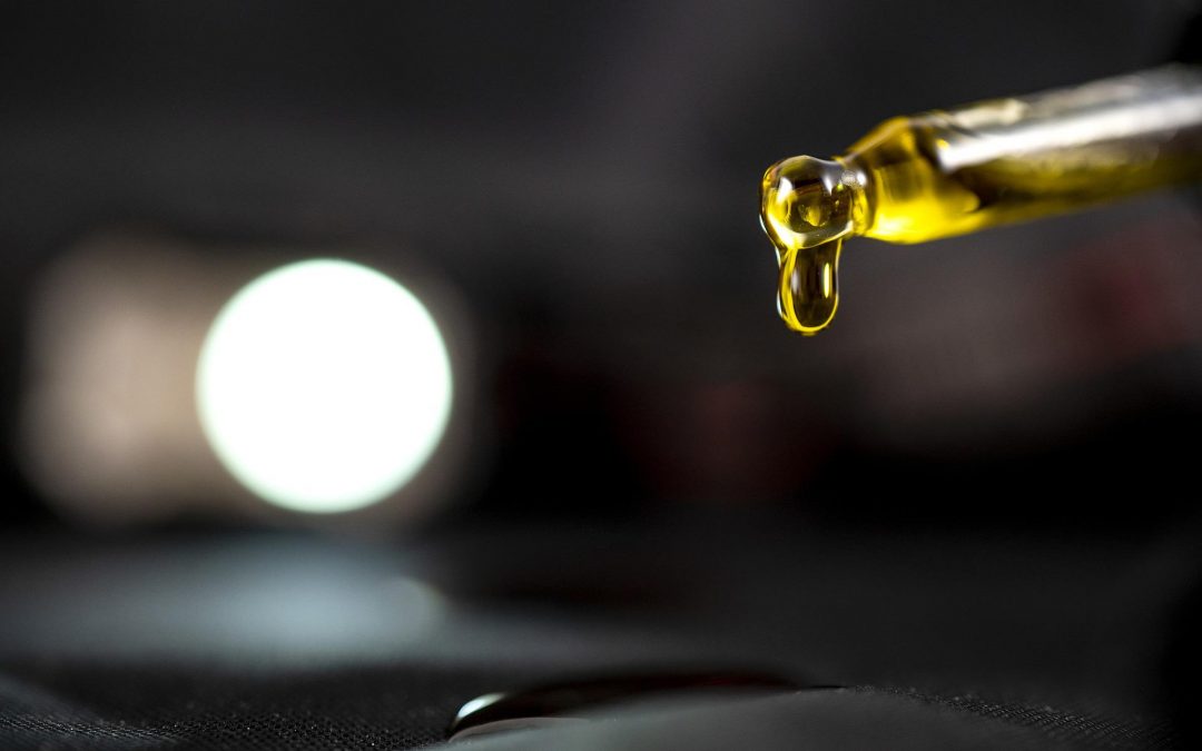 6 Health Benefits of CBD Oil — and a Look at Side Effects